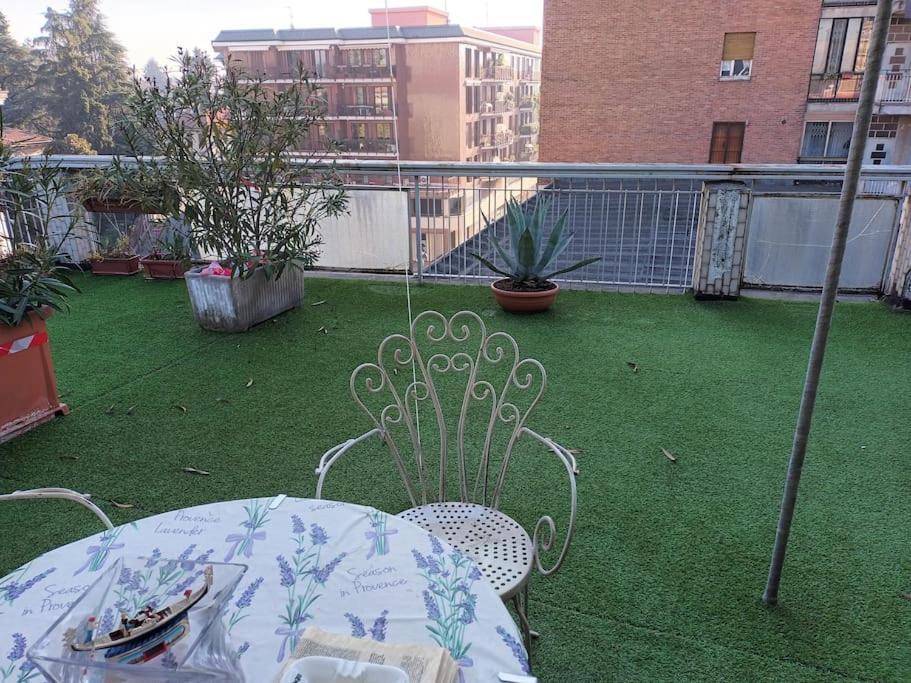 Апартаменти Terrazzo In Centro Сереньо Екстер'єр фото